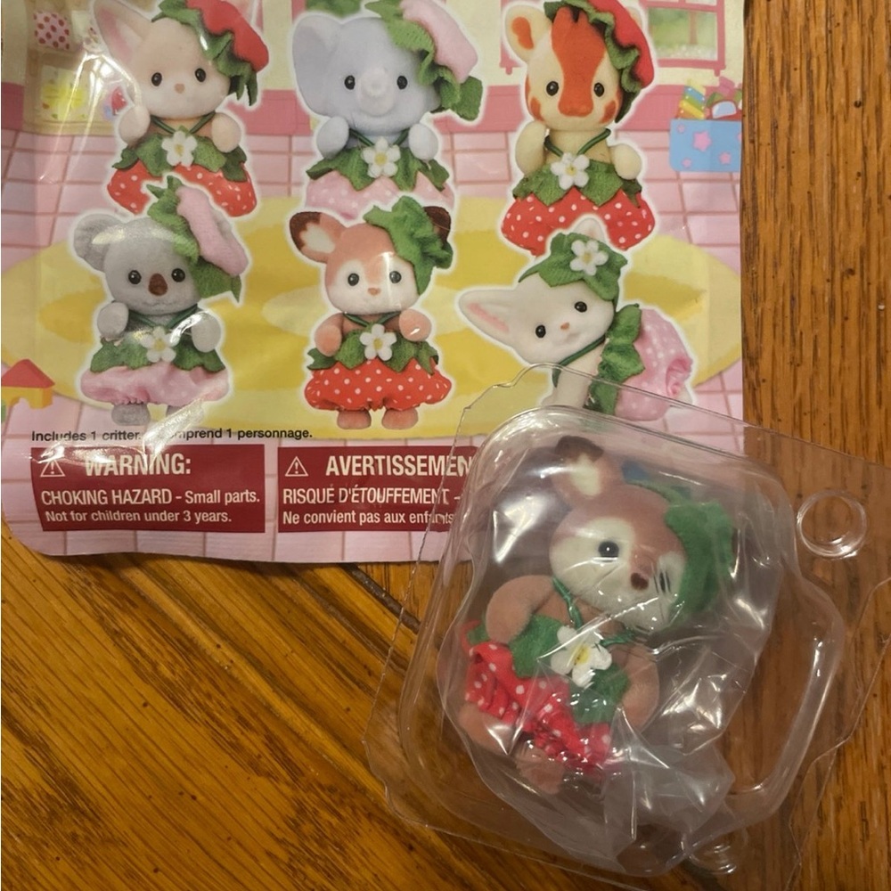 CALICO CRITTERS Very Berry Babies “Aster” (Deer) NEW